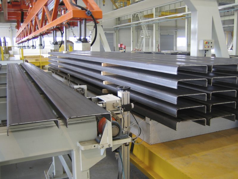 Rollforming lines for truck beams 1